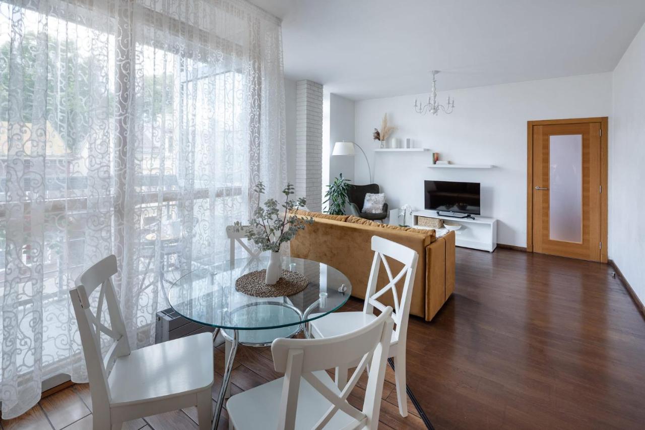 Ziedondarza Park One Bedroom Apartment With Balcony Riga Esterno foto