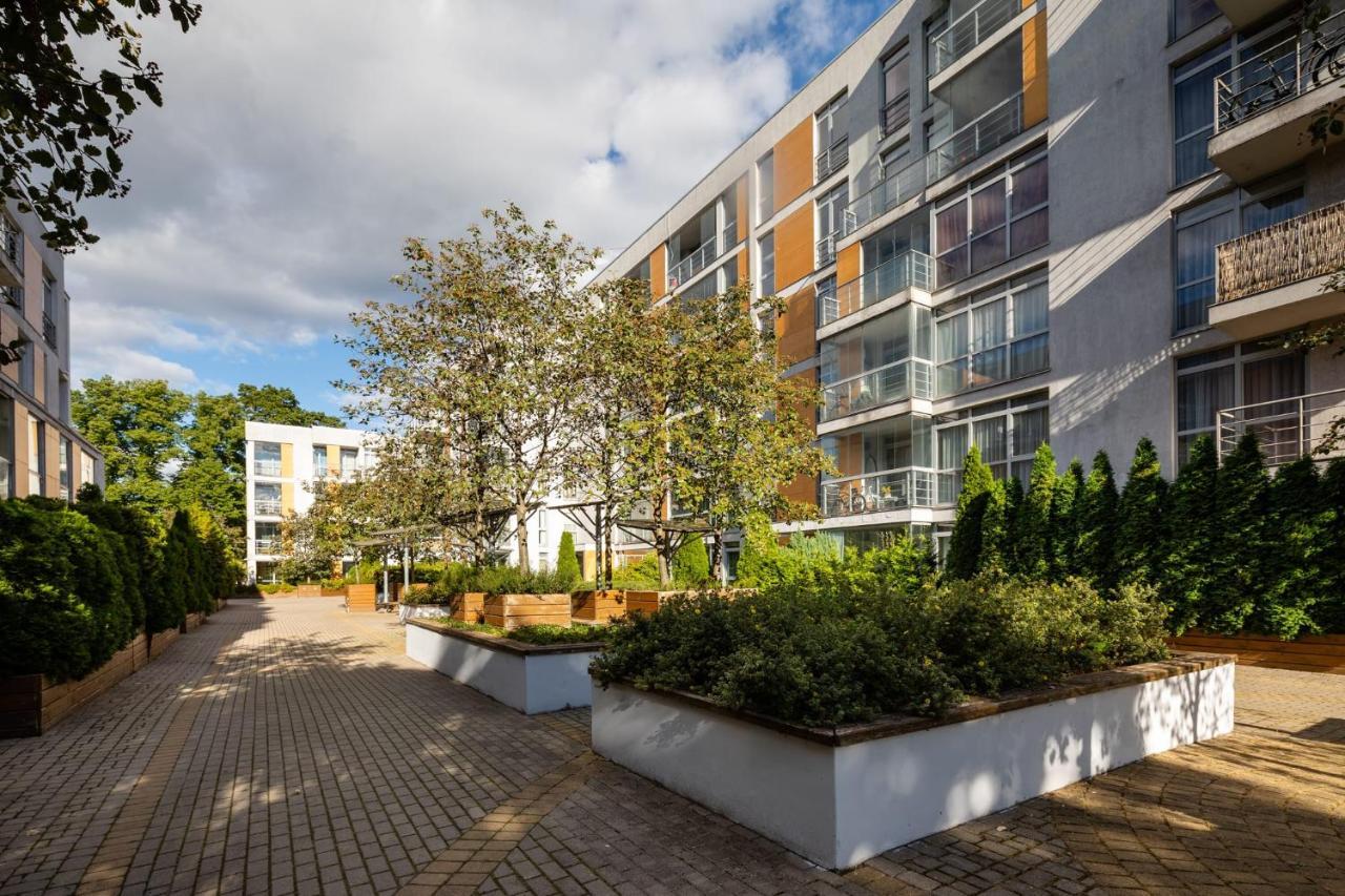 Ziedondarza Park One Bedroom Apartment With Balcony Riga Esterno foto