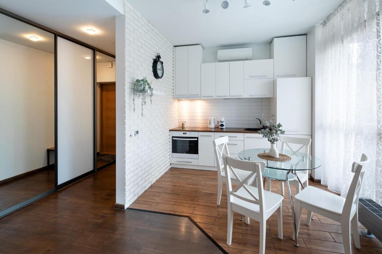 Ziedondarza Park One Bedroom Apartment With Balcony Riga Esterno foto