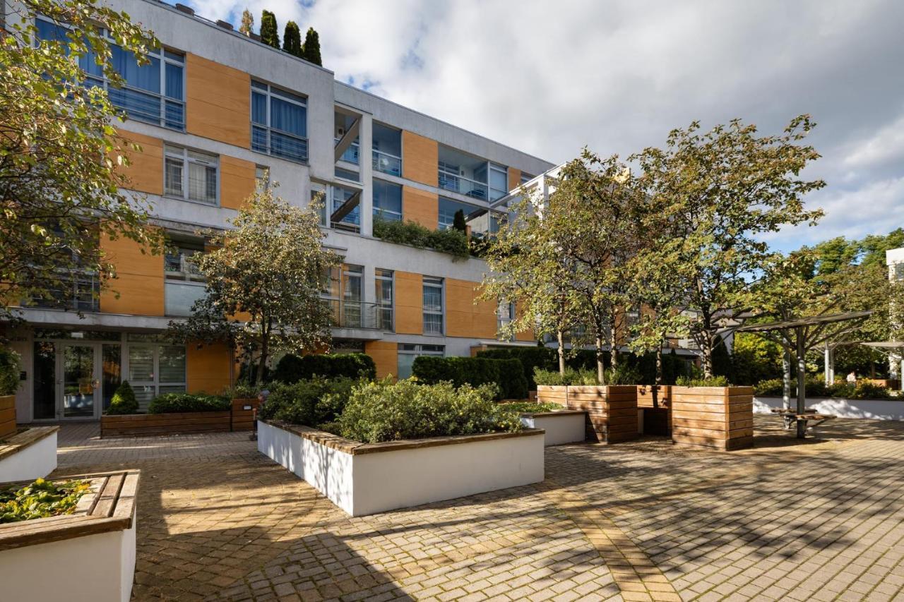 Ziedondarza Park One Bedroom Apartment With Balcony Riga Esterno foto